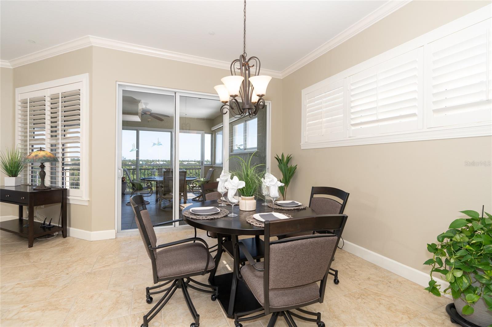 Image 16 of 45 For 10501 Amberjack Way 402