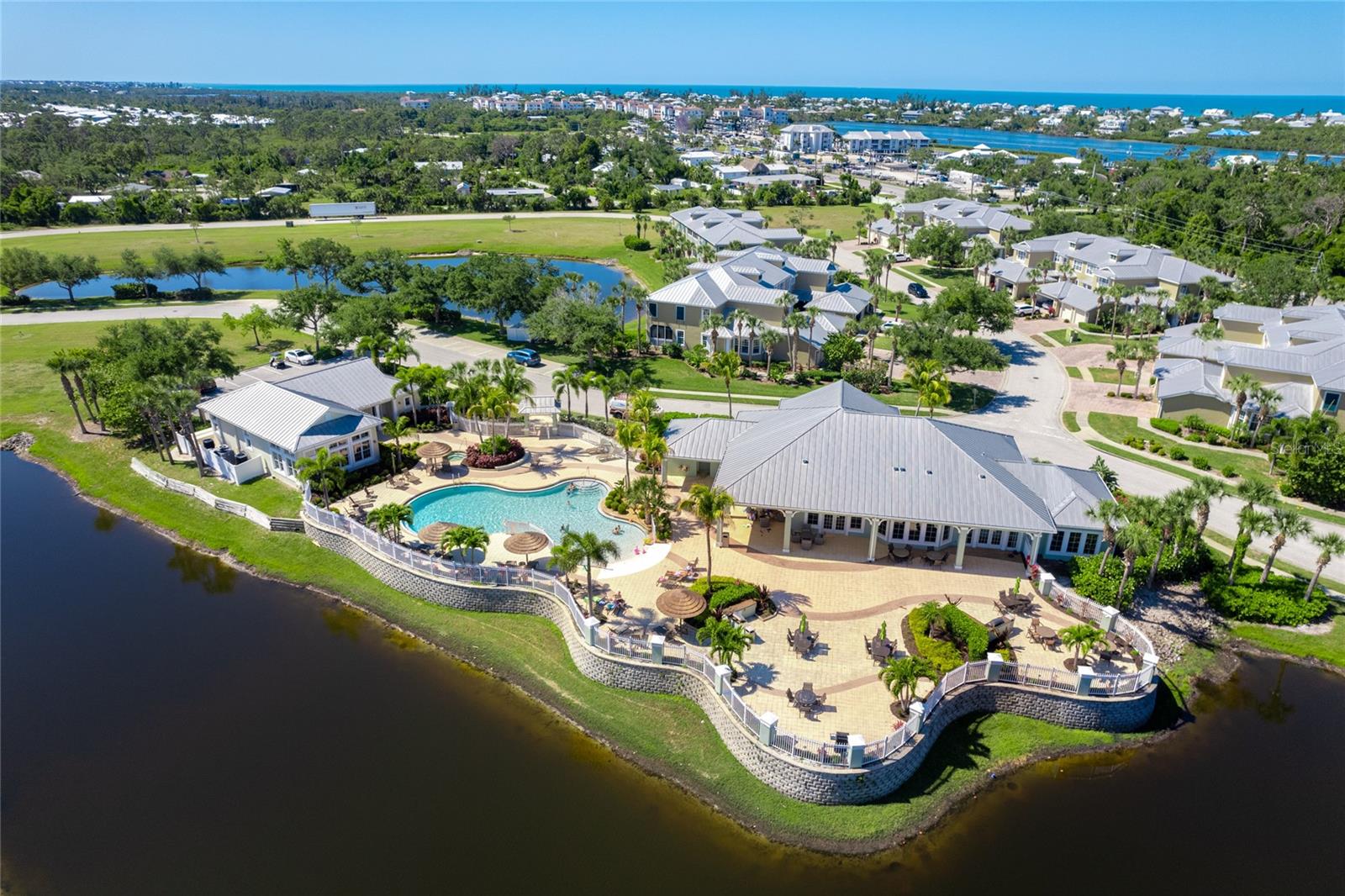 Image 42 of 45 For 10501 Amberjack Way 402