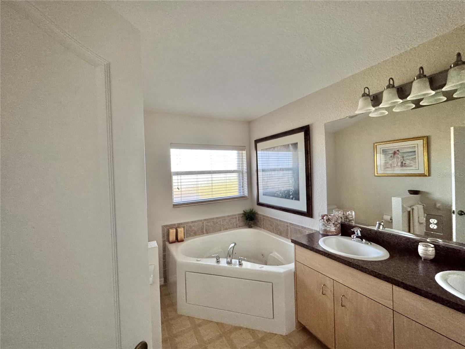 Image 22 of 31 For 8365 Walbert Street