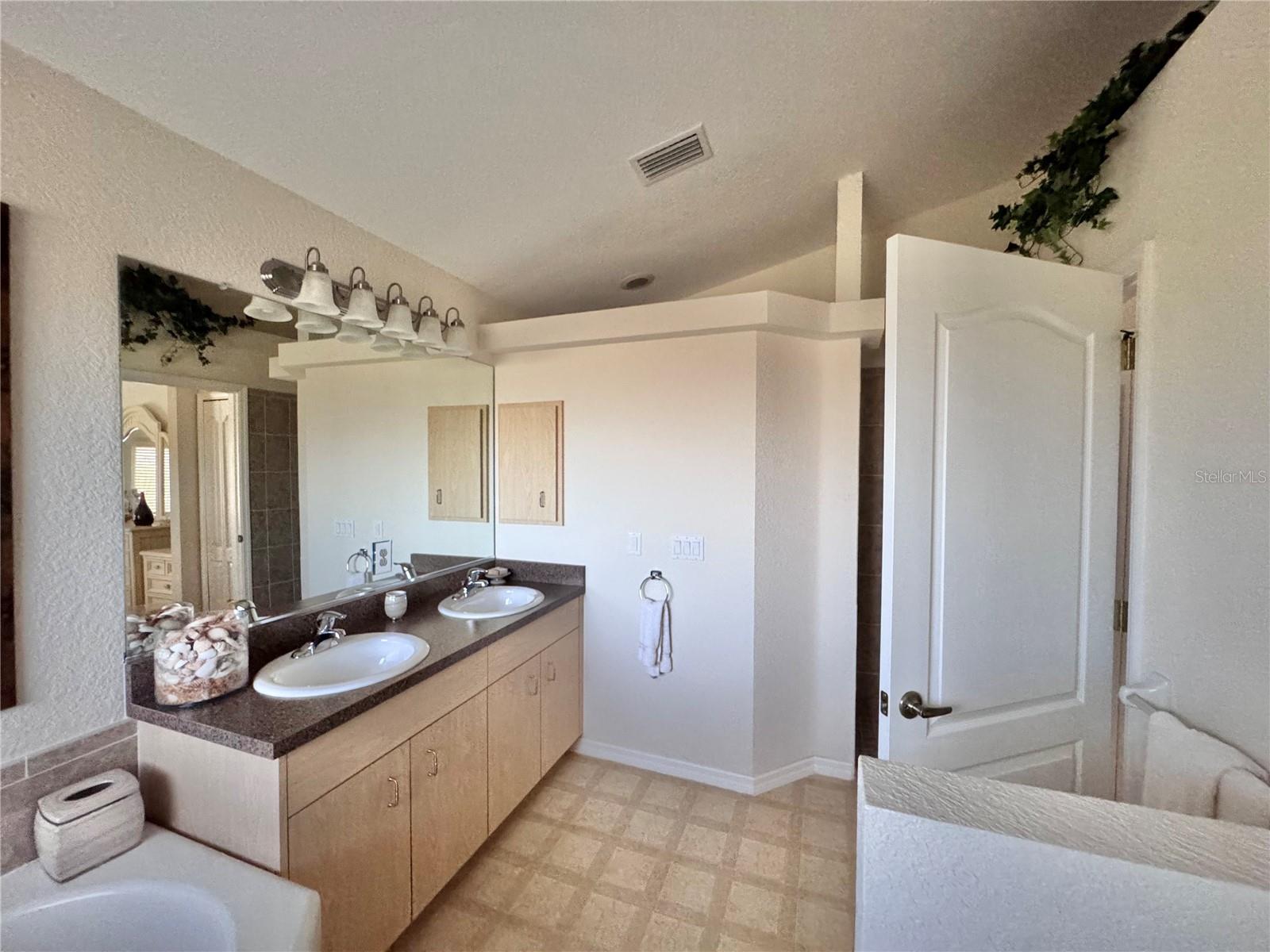 Image 29 of 31 For 8365 Walbert Street