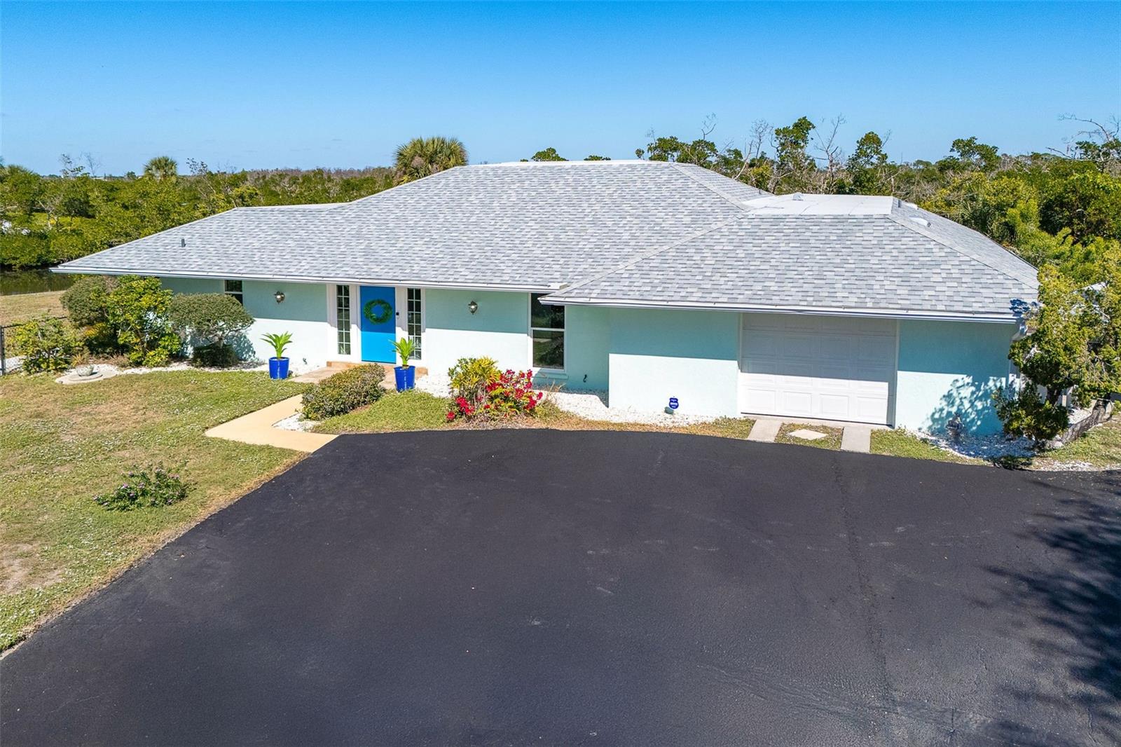 Image 2 of 72 For 13045 Via Cassia