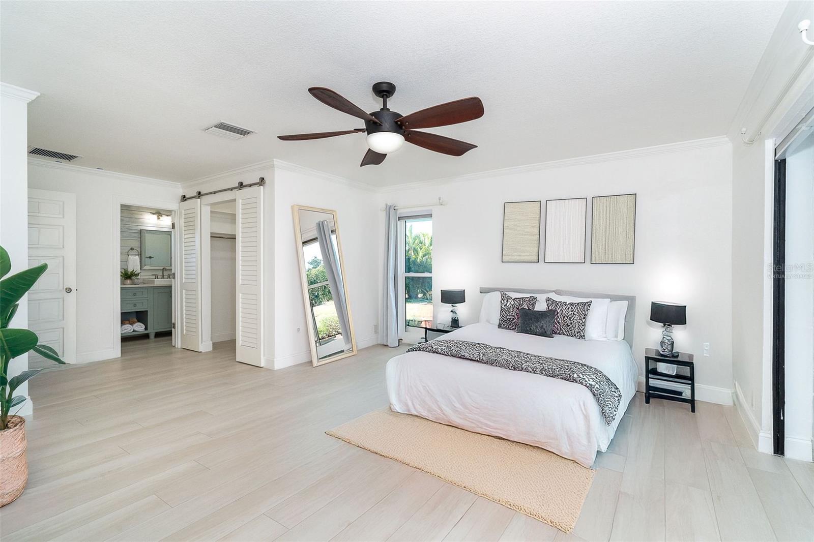 Image 22 of 72 For 13045 Via Cassia