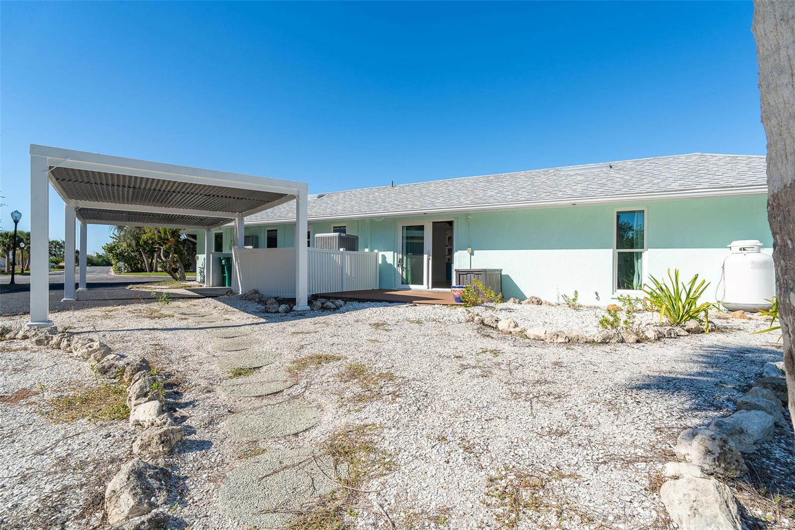 Image 49 of 72 For 13045 Via Cassia