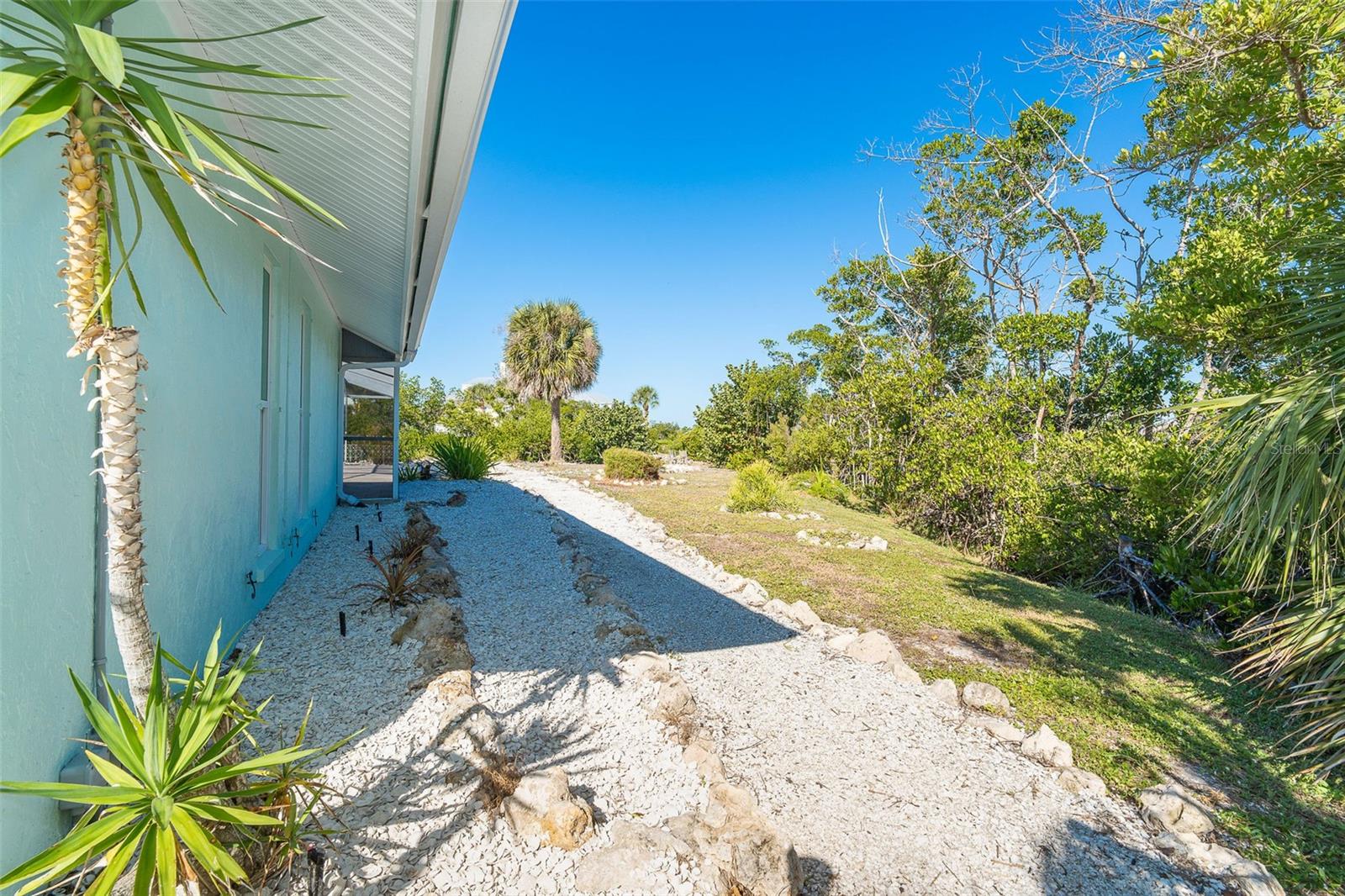 Image 50 of 72 For 13045 Via Cassia