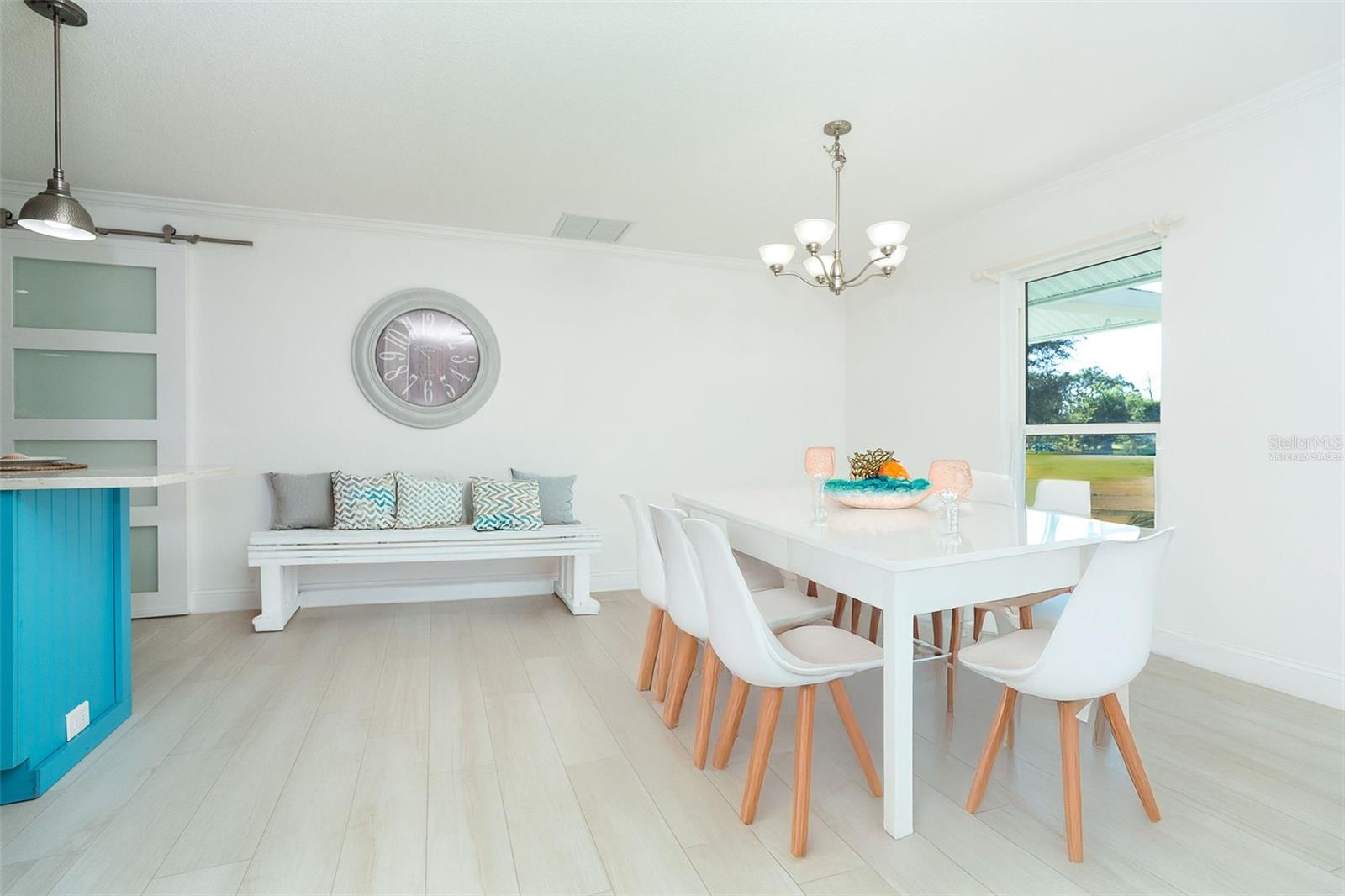 Image 8 of 72 For 13045 Via Cassia