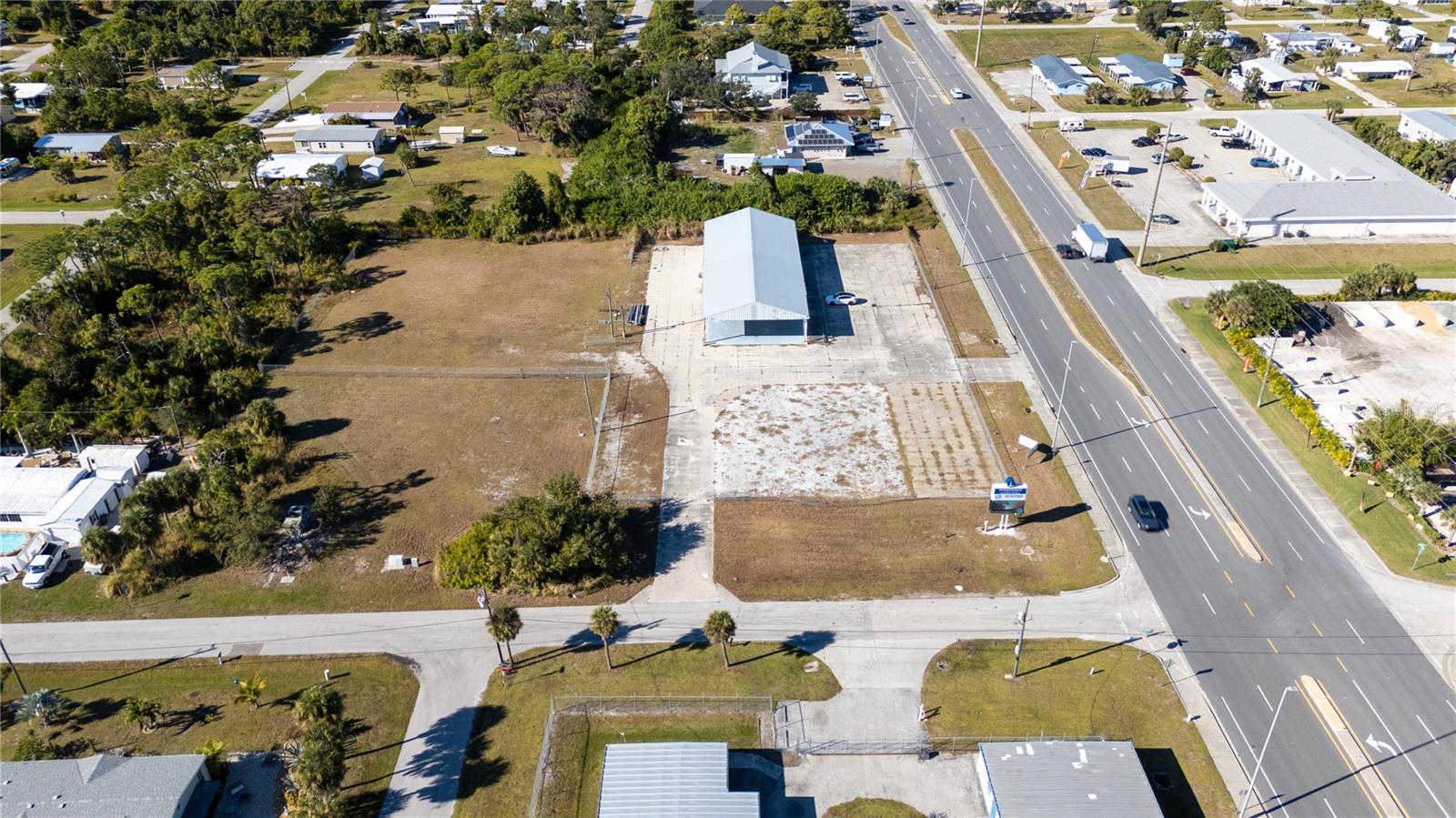 Image 4 of 21 For 3060 Placida Road