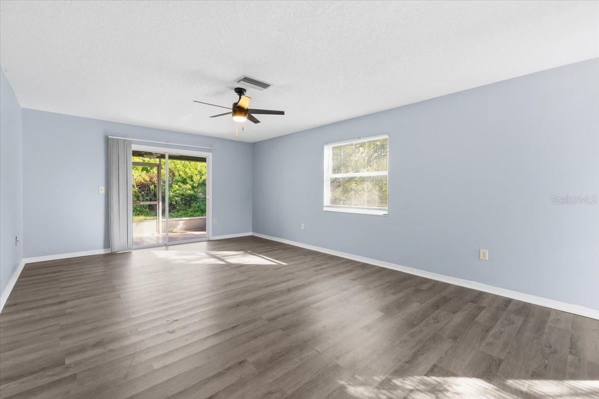 Image 13 of 23 For 10340 Kidron Avenue B