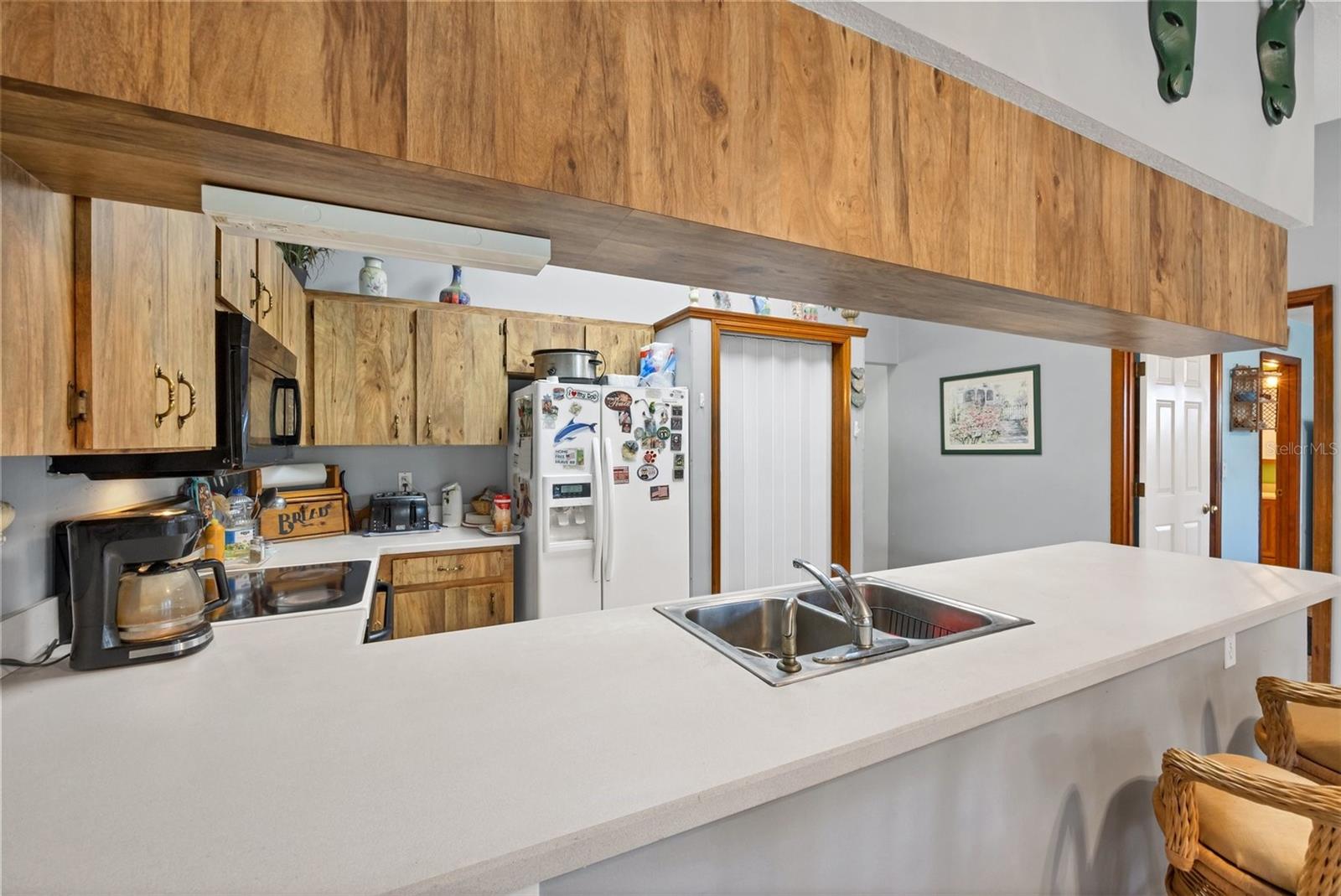 Image 11 of 35 For 521 Artists Avenue