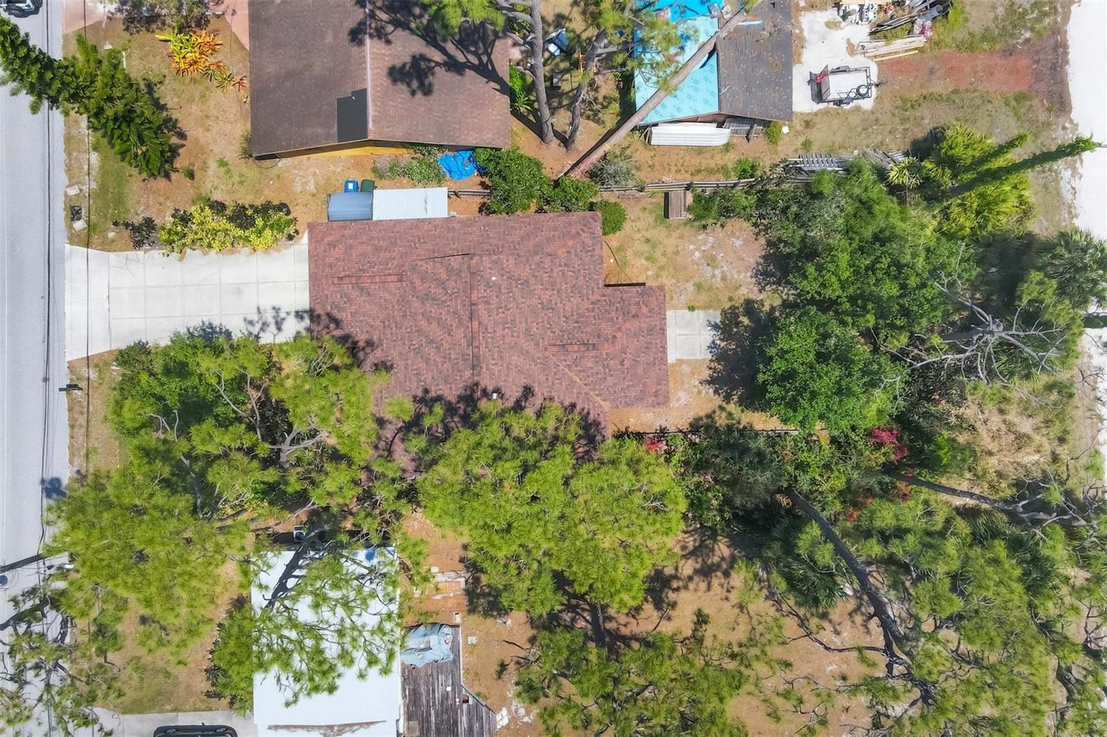 Image 33 of 35 For 521 Artists Avenue