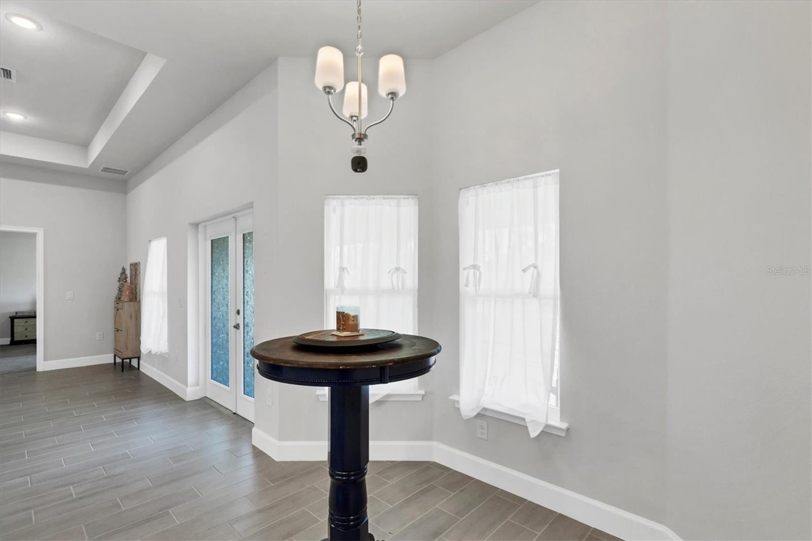 Image 14 of 61 For 14368 Overlook Avenue