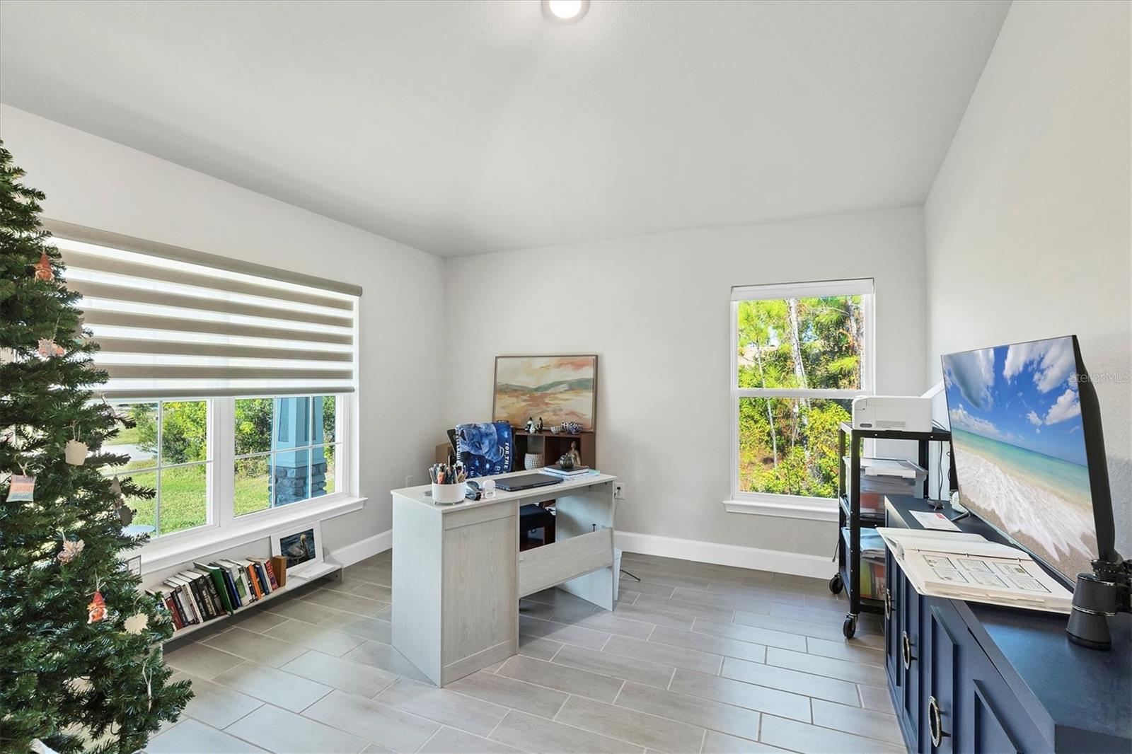 Image 29 of 61 For 14368 Overlook Avenue