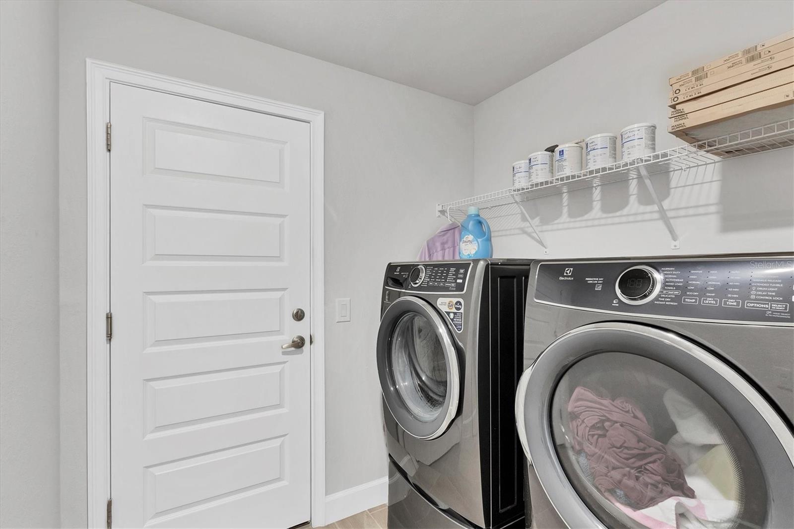 Image 30 of 61 For 14368 Overlook Avenue