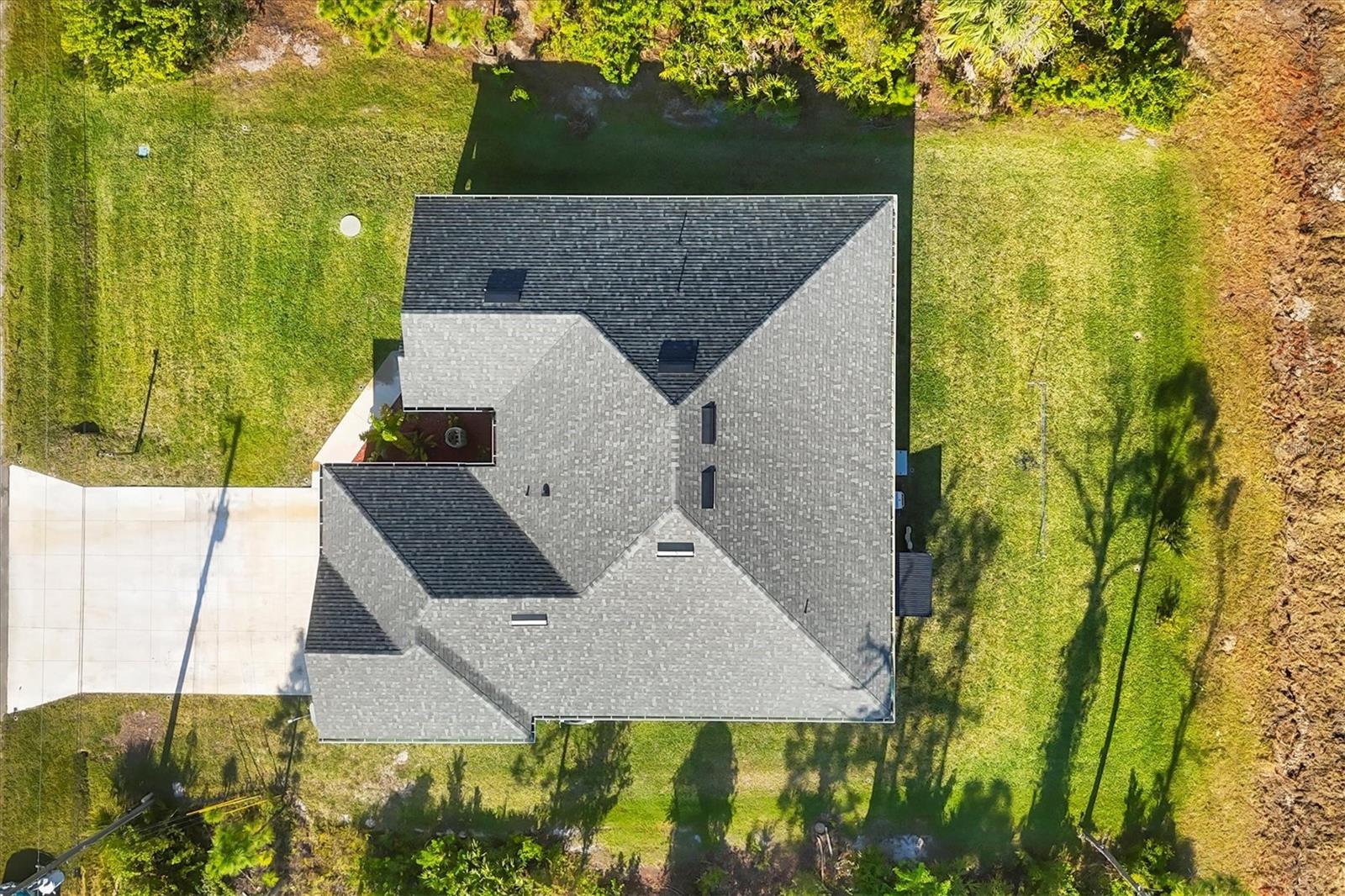 Image 35 of 61 For 14368 Overlook Avenue