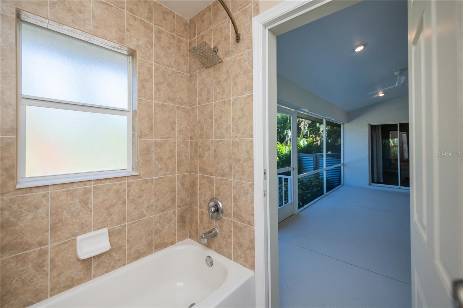 Image 34 of 75 For 271 Annapolis Lane