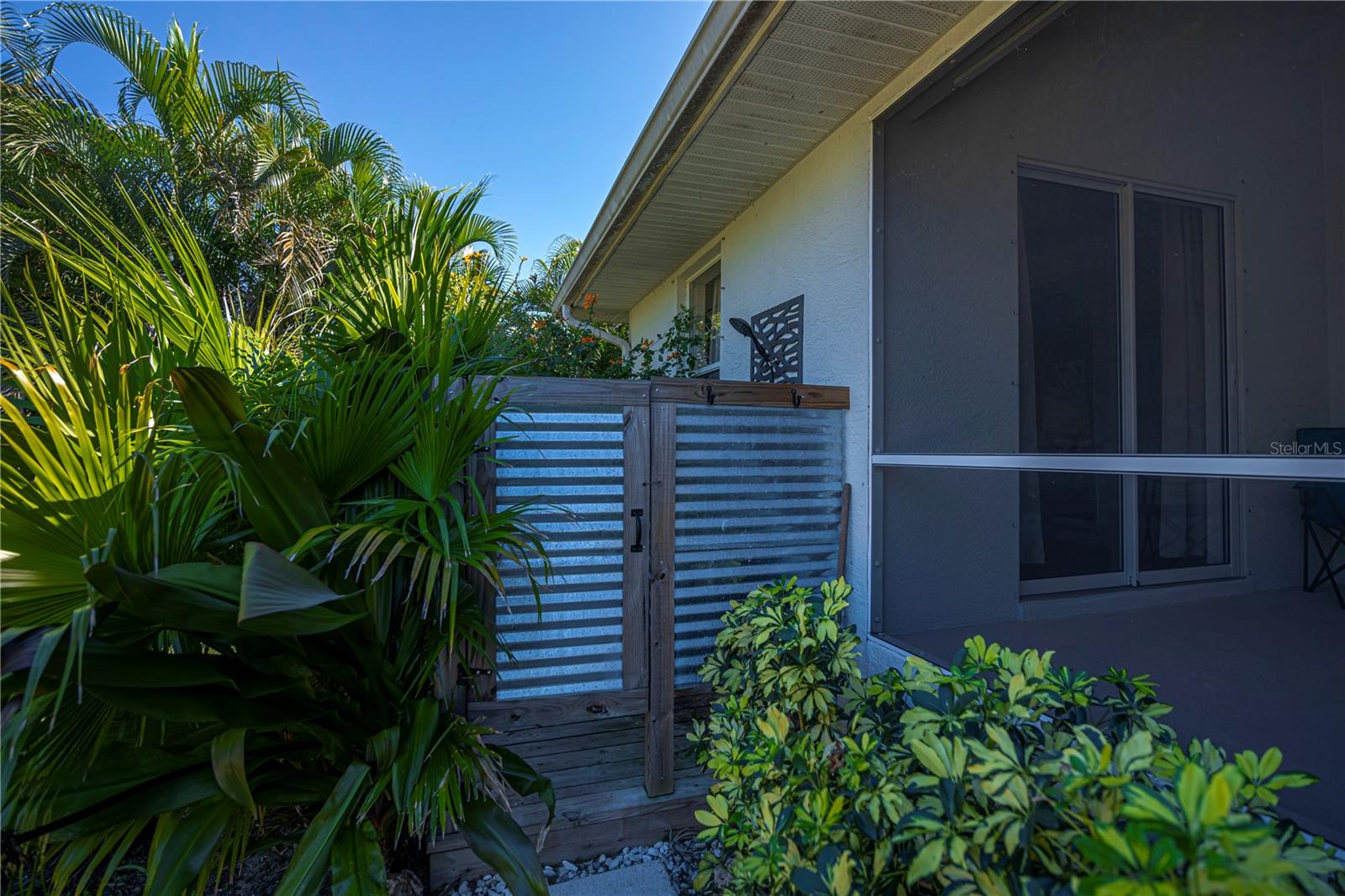 Image 55 of 75 For 271 Annapolis Lane