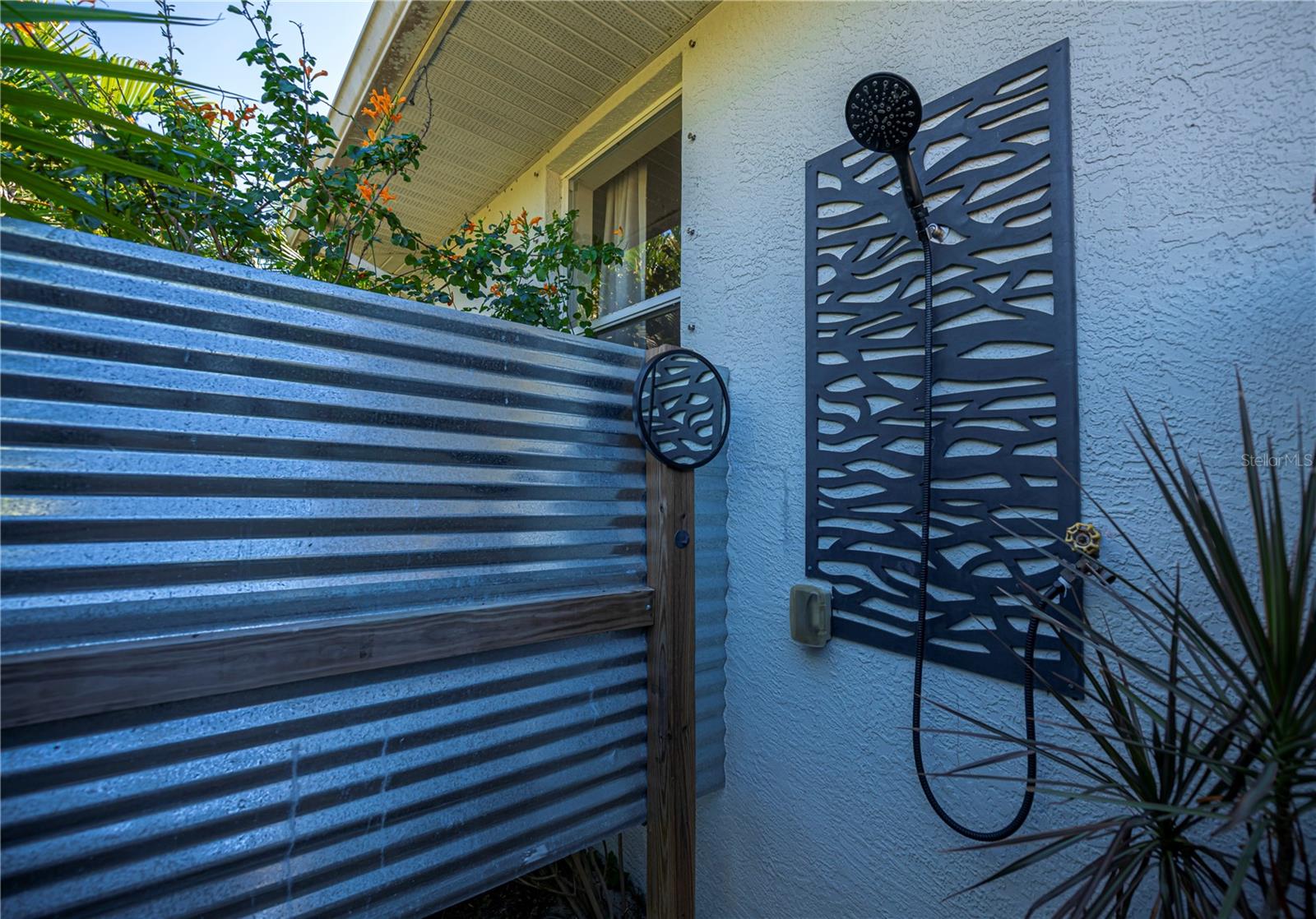 Image 56 of 75 For 271 Annapolis Lane