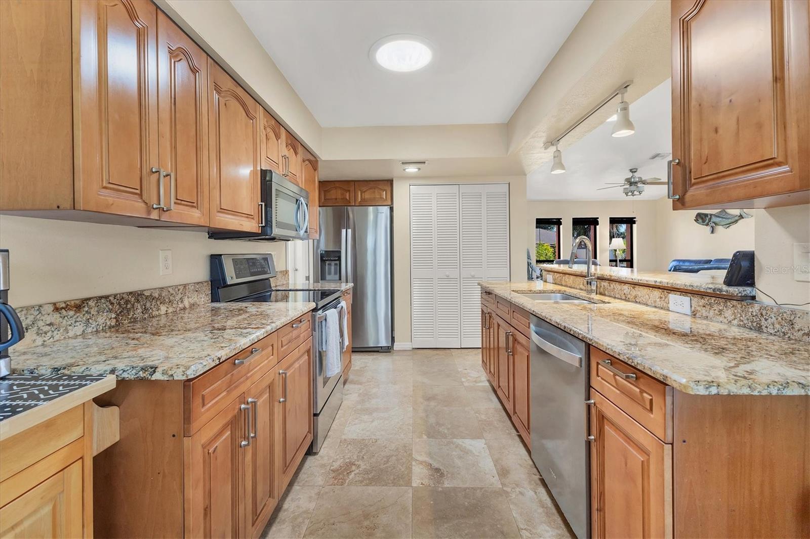 Image 13 of 39 For 7047 Adderly Street