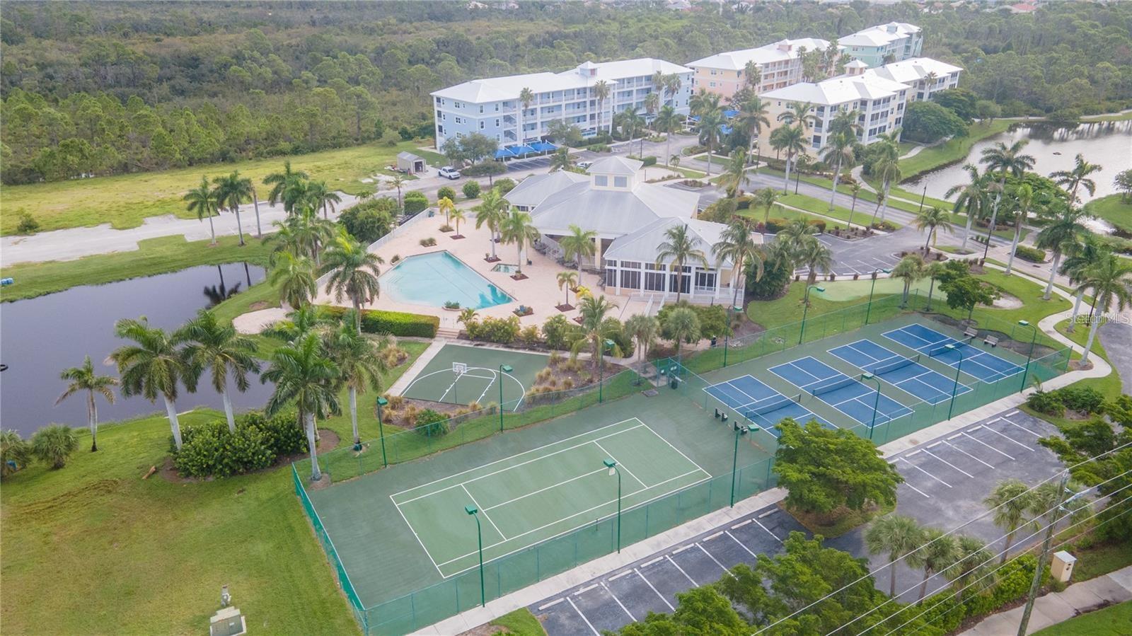 Image 2 of 20 For 8403 Placida Road 303