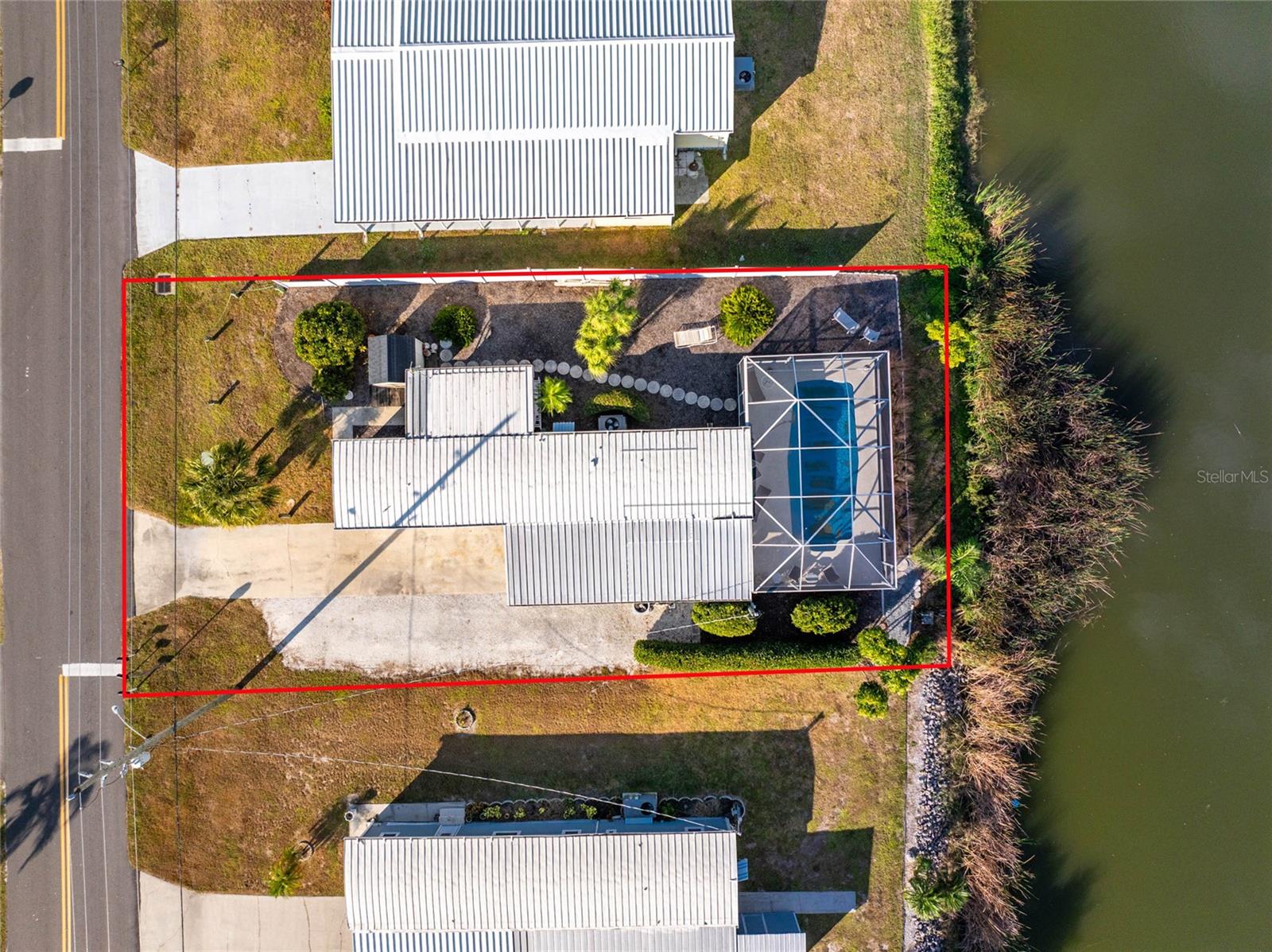 Image 40 of 44 For 1315 Flamingo Drive