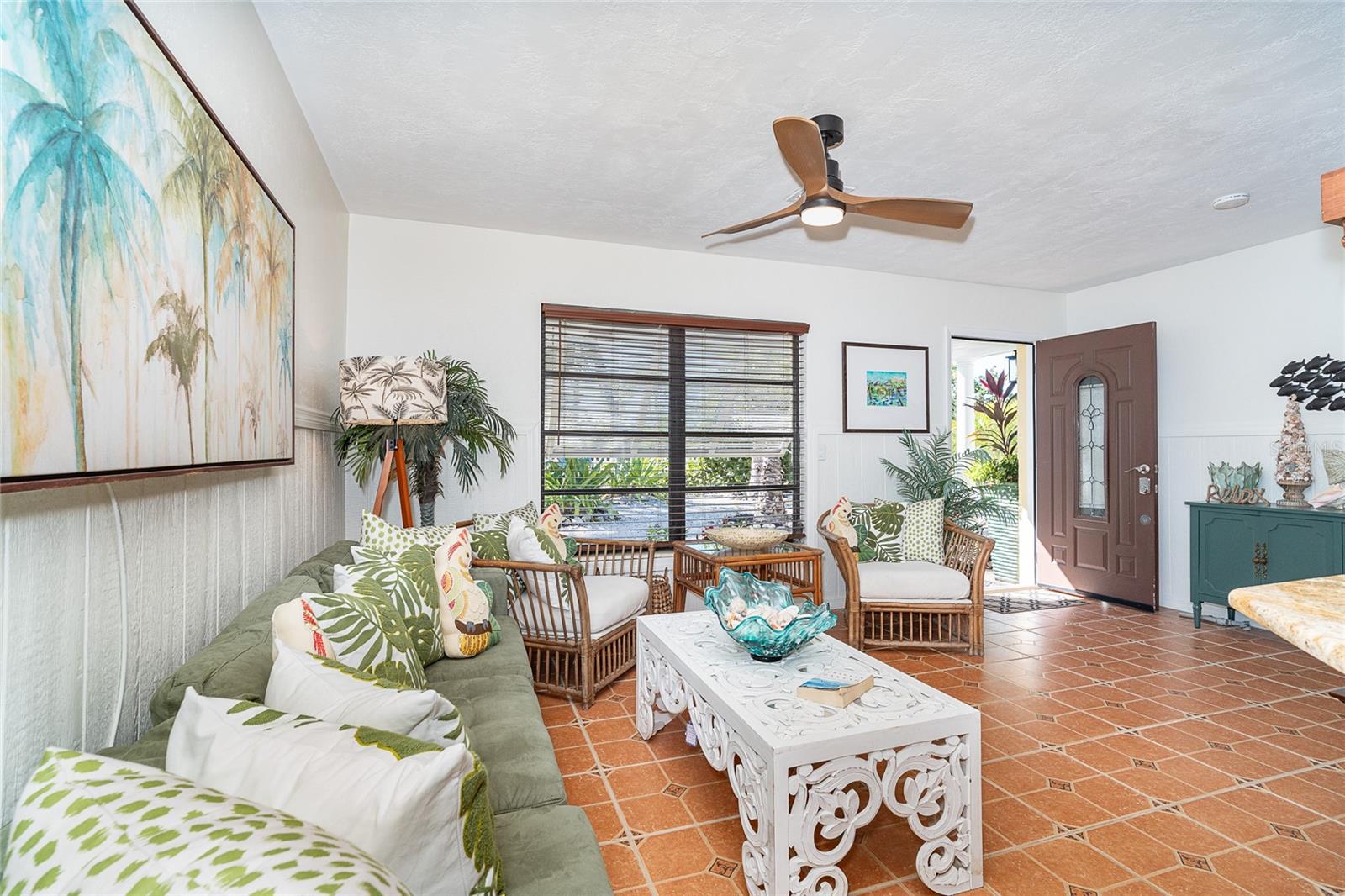 Image 13 of 70 For 90 Gulf Boulevard