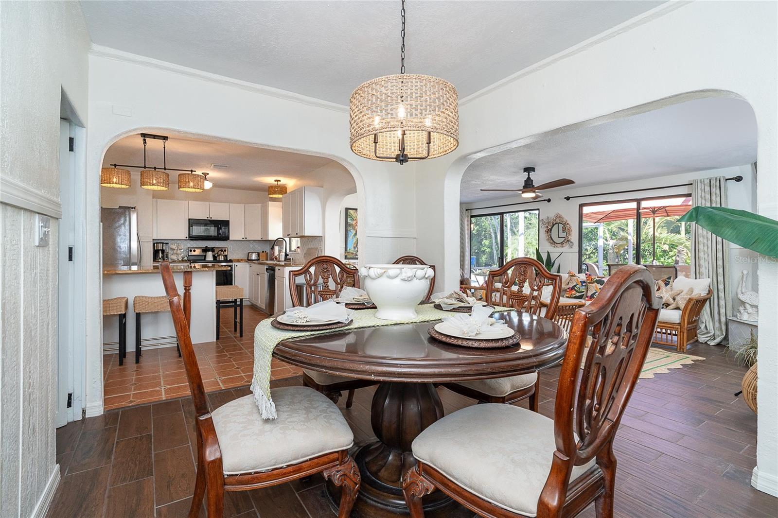 Image 19 of 70 For 90 Gulf Boulevard