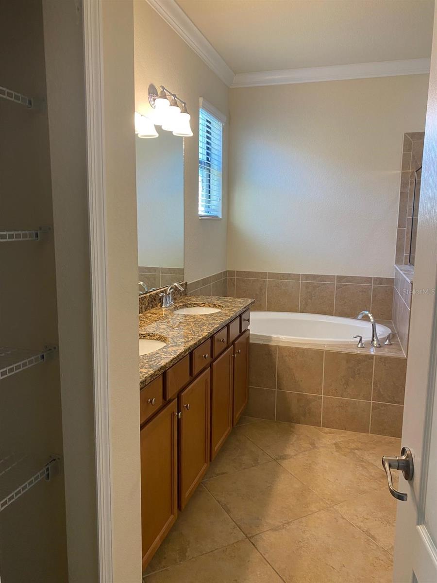 Image 10 of 23 For 12792 Richezza Drive