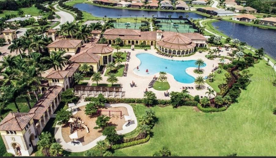 Image 19 of 23 For 12792 Richezza Drive