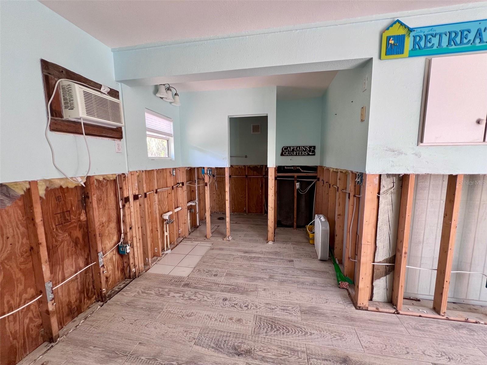 Image 18 of 49 For 9568 Buccaneer Trail