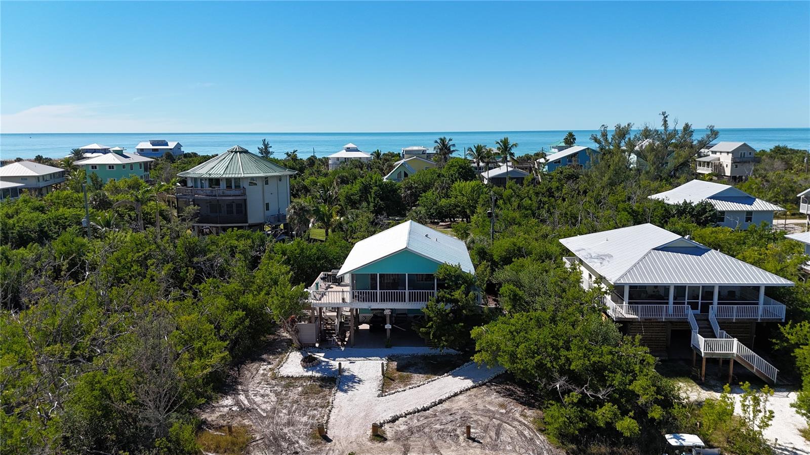 Image 4 of 49 For 9568 Buccaneer Trail