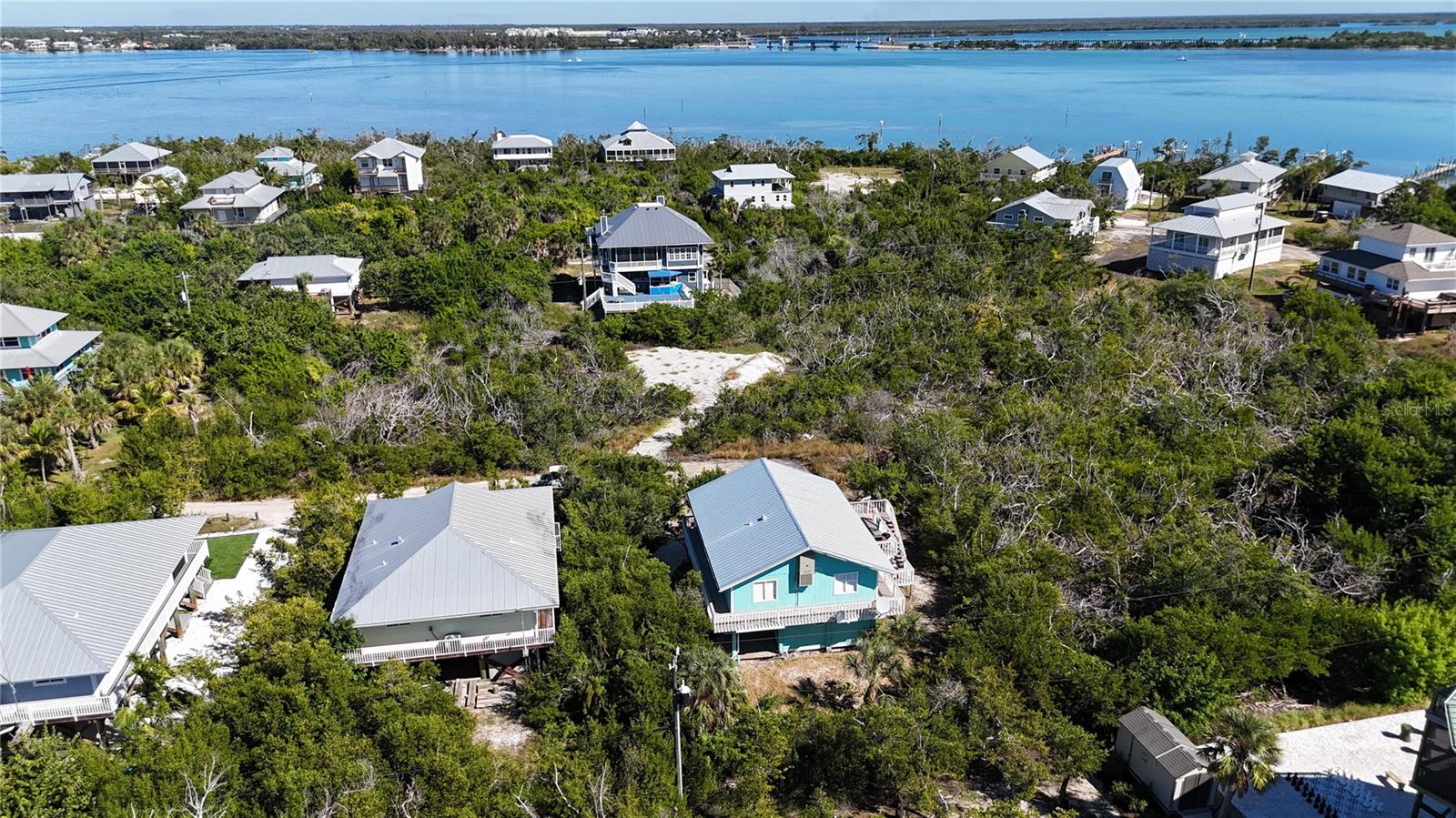 Image 7 of 49 For 9568 Buccaneer Trail