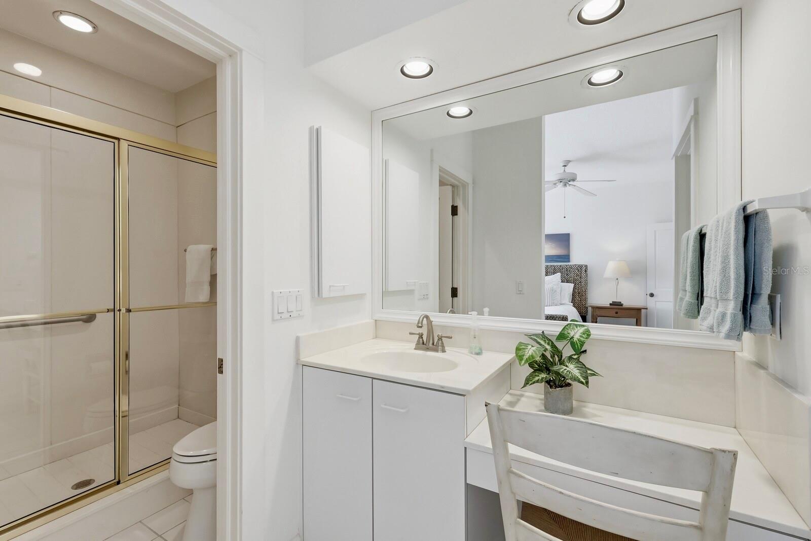 Image 20 of 71 For 182 Carrick Bend Lane