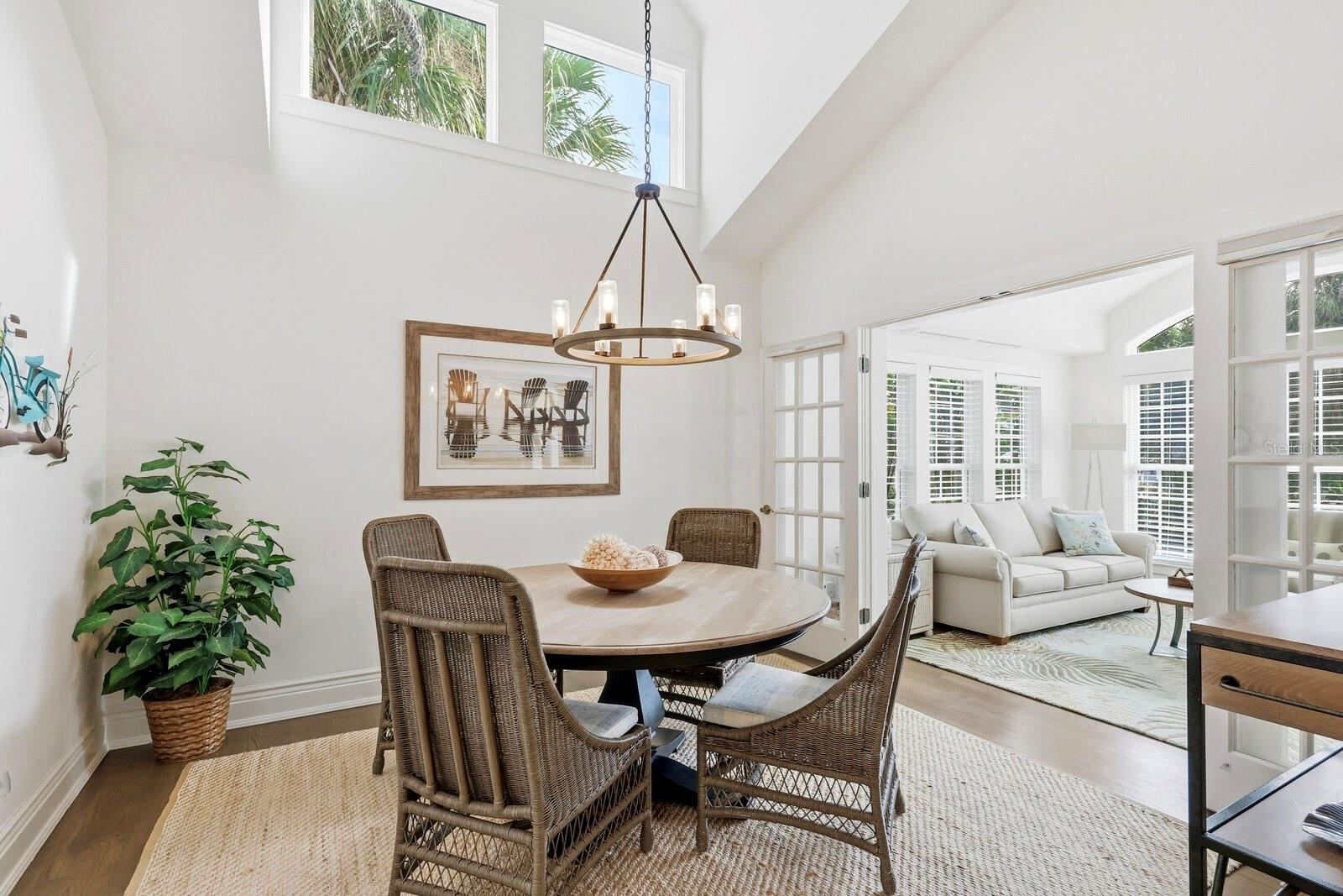 Image 4 of 71 For 182 Carrick Bend Lane