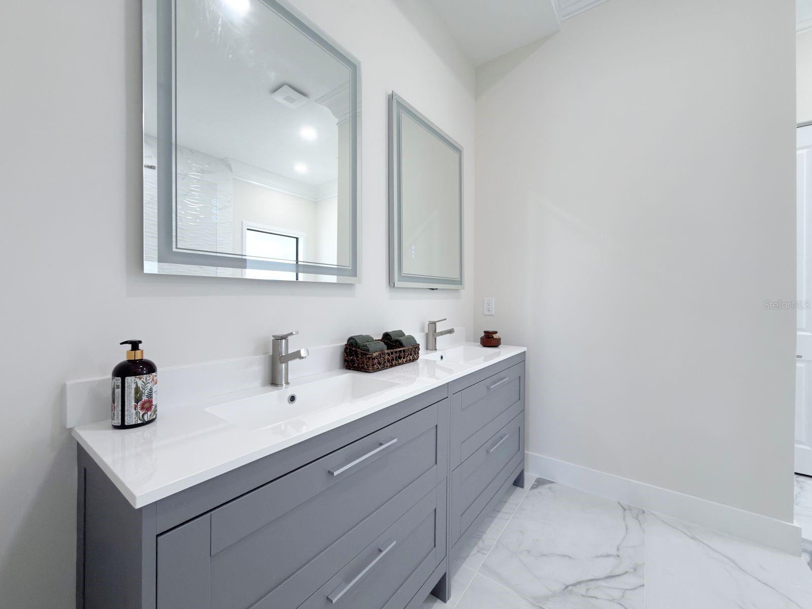 Image 28 of 65 For 9222 Rosebud Circle