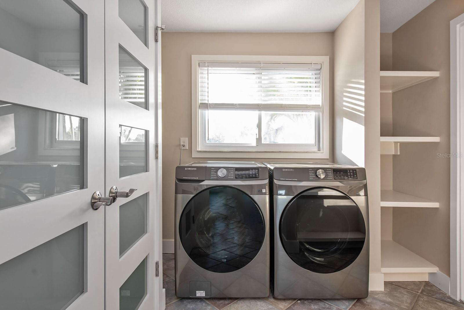 Image 16 of 72 For 300 Bay Heights Avenue