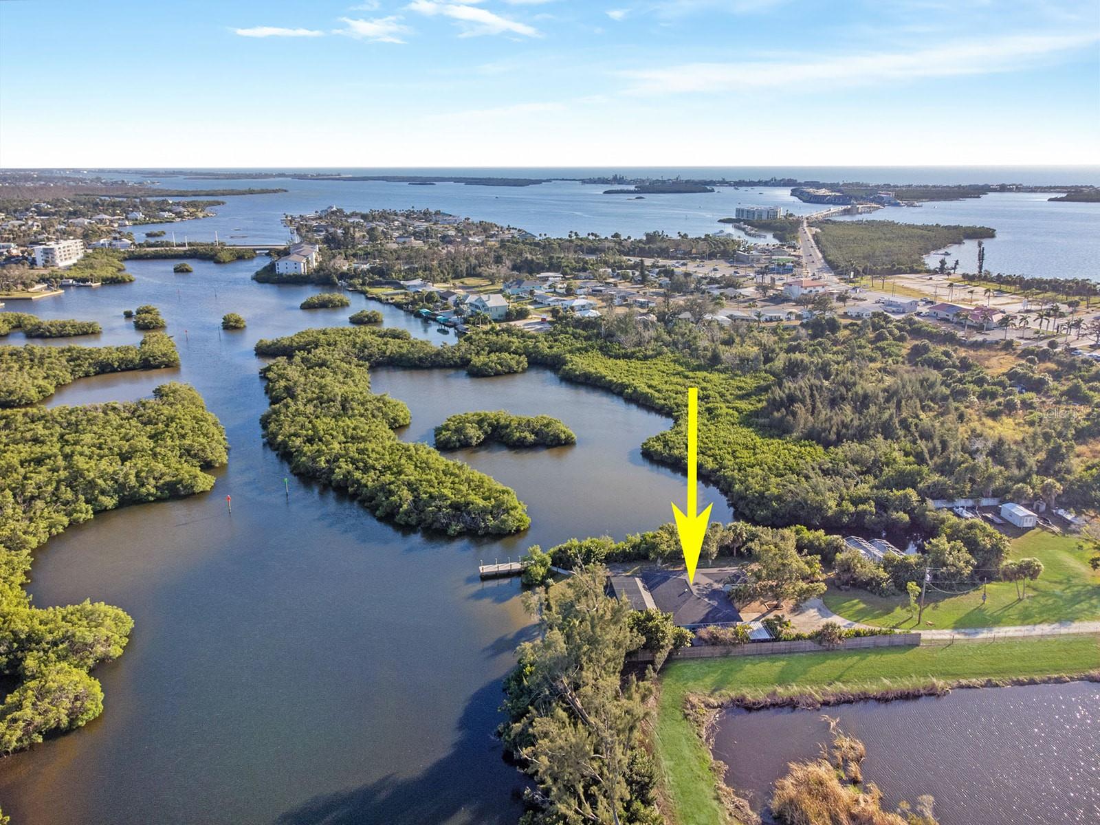 Image 2 of 72 For 300 Bay Heights Avenue