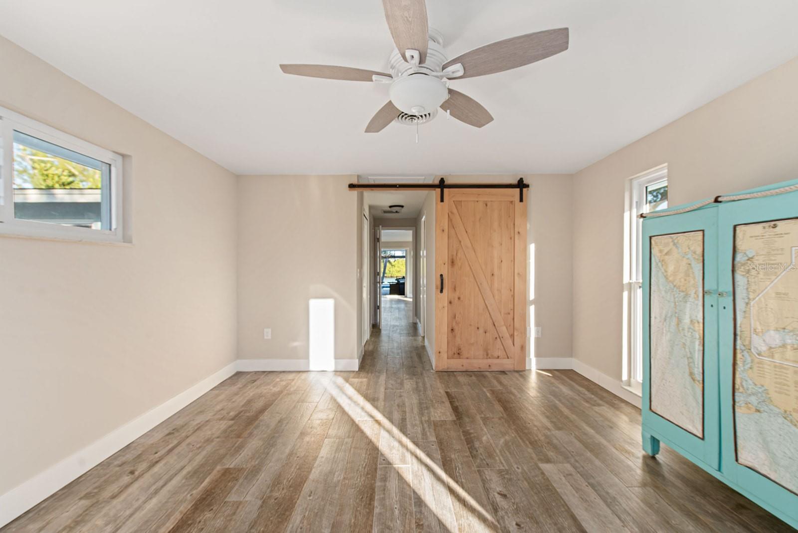 Image 30 of 72 For 300 Bay Heights Avenue