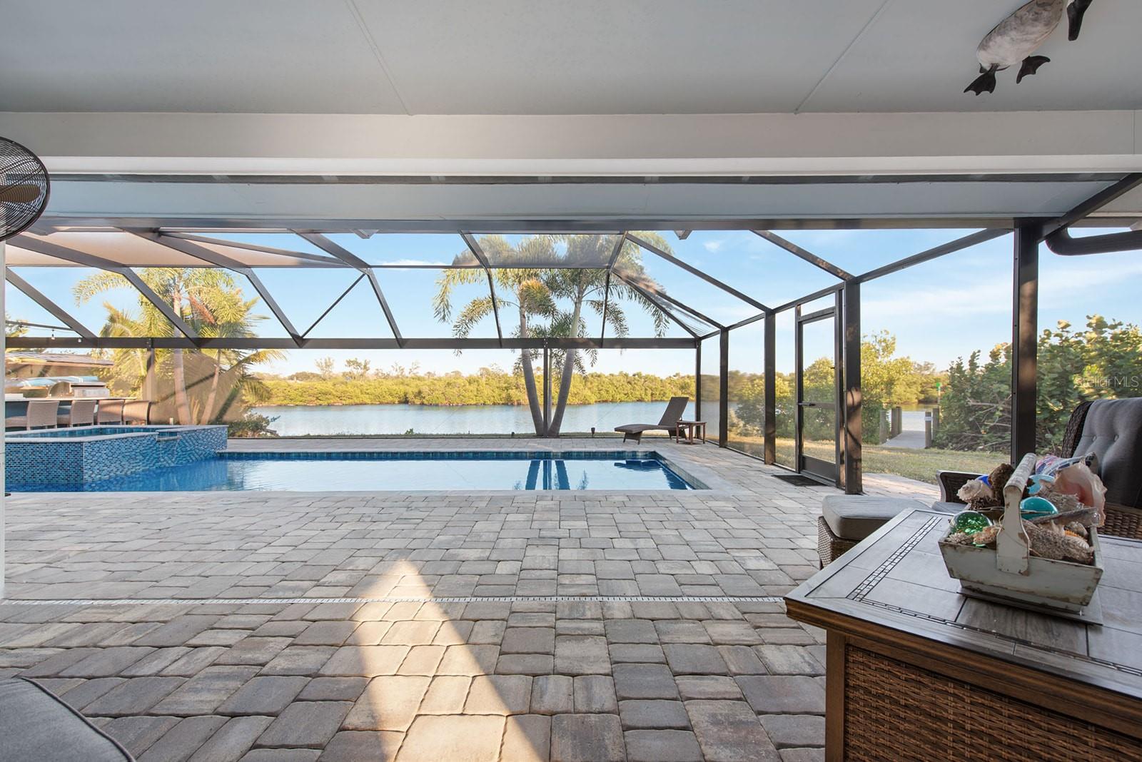 Image 32 of 72 For 300 Bay Heights Avenue