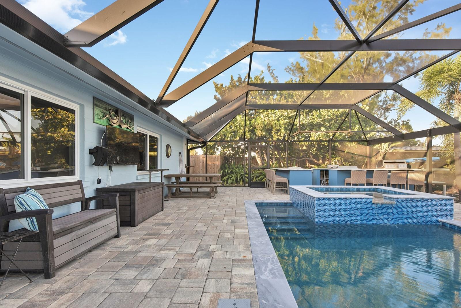 Image 35 of 72 For 300 Bay Heights Avenue