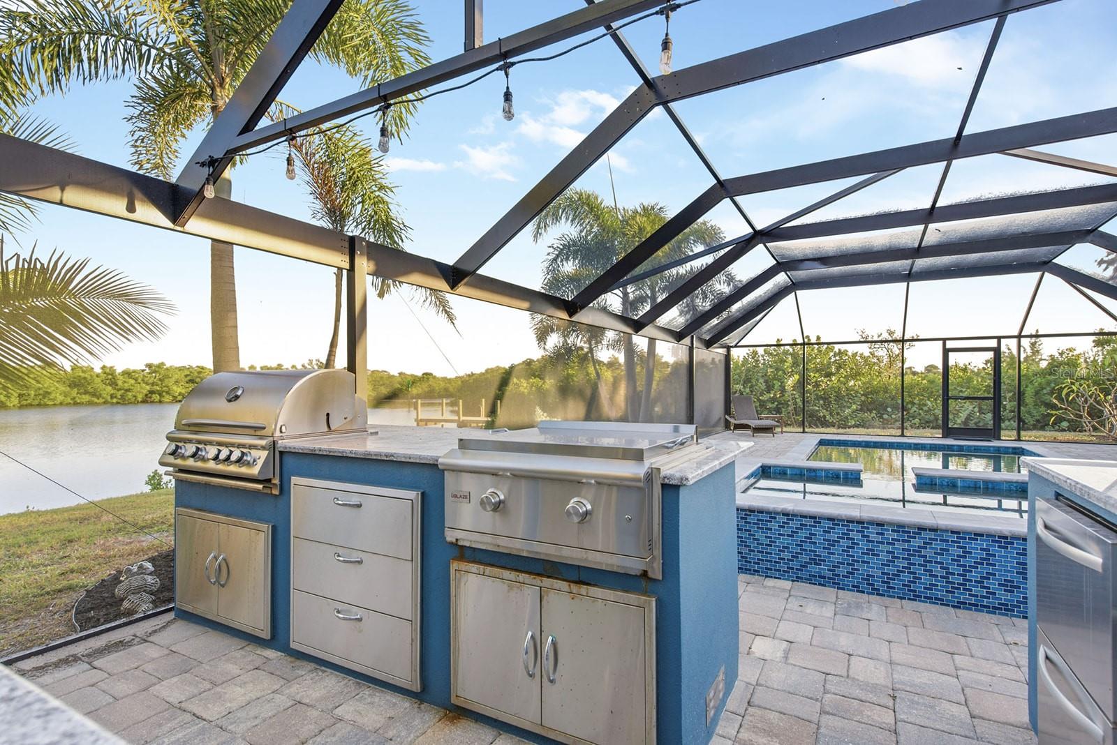 Image 42 of 72 For 300 Bay Heights Avenue