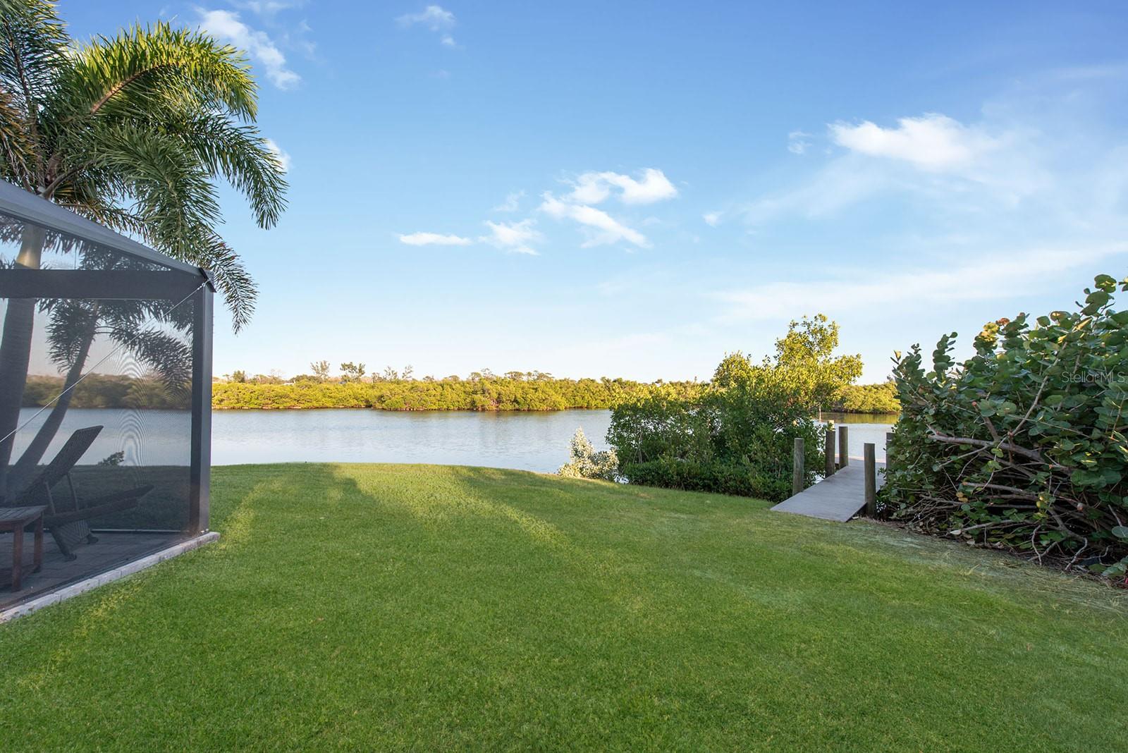 Image 43 of 72 For 300 Bay Heights Avenue