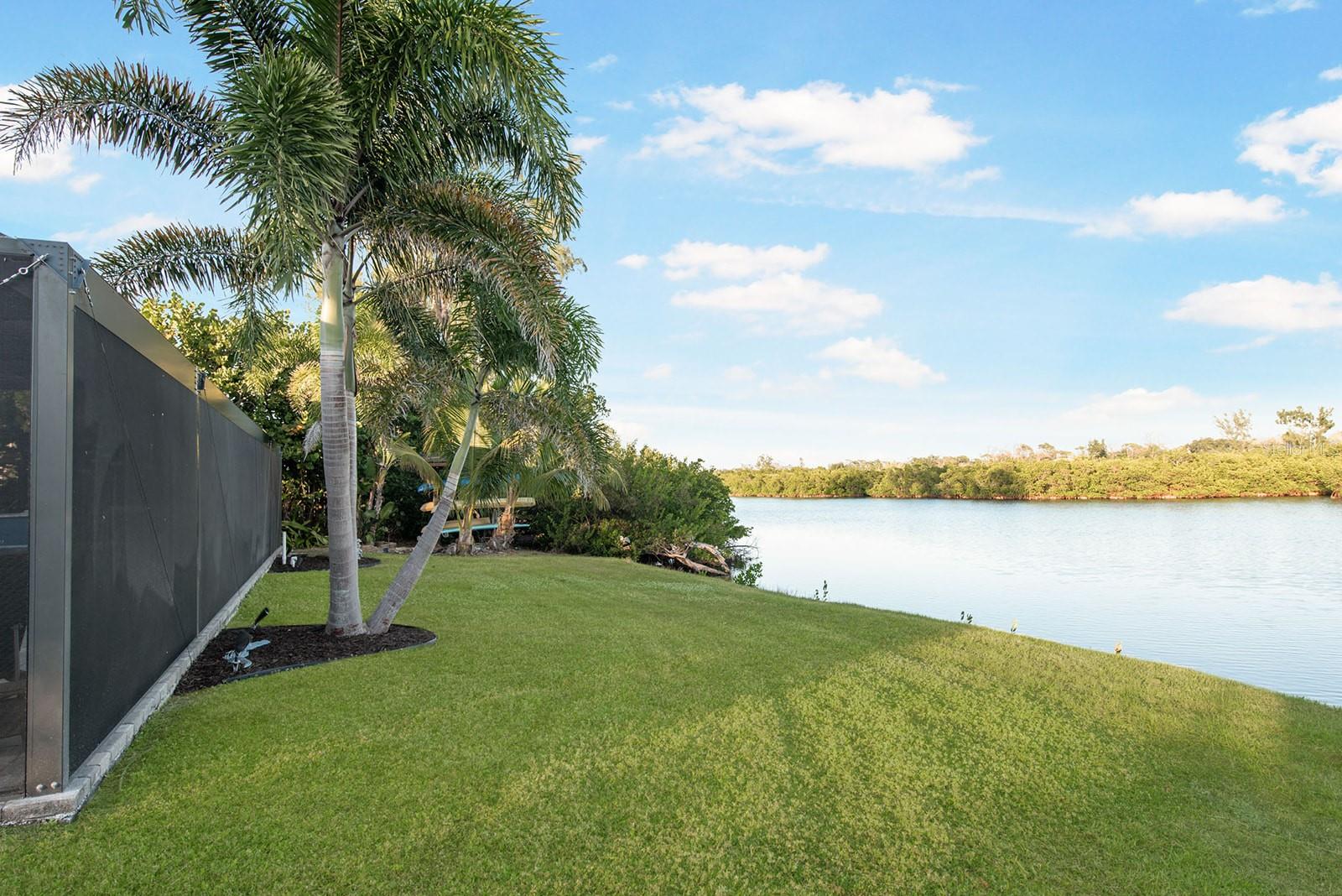 Image 45 of 72 For 300 Bay Heights Avenue