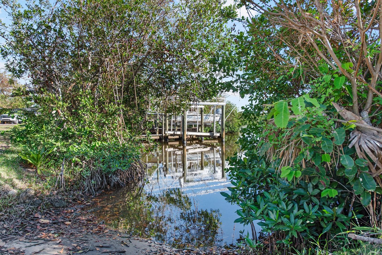 Image 54 of 72 For 300 Bay Heights Avenue