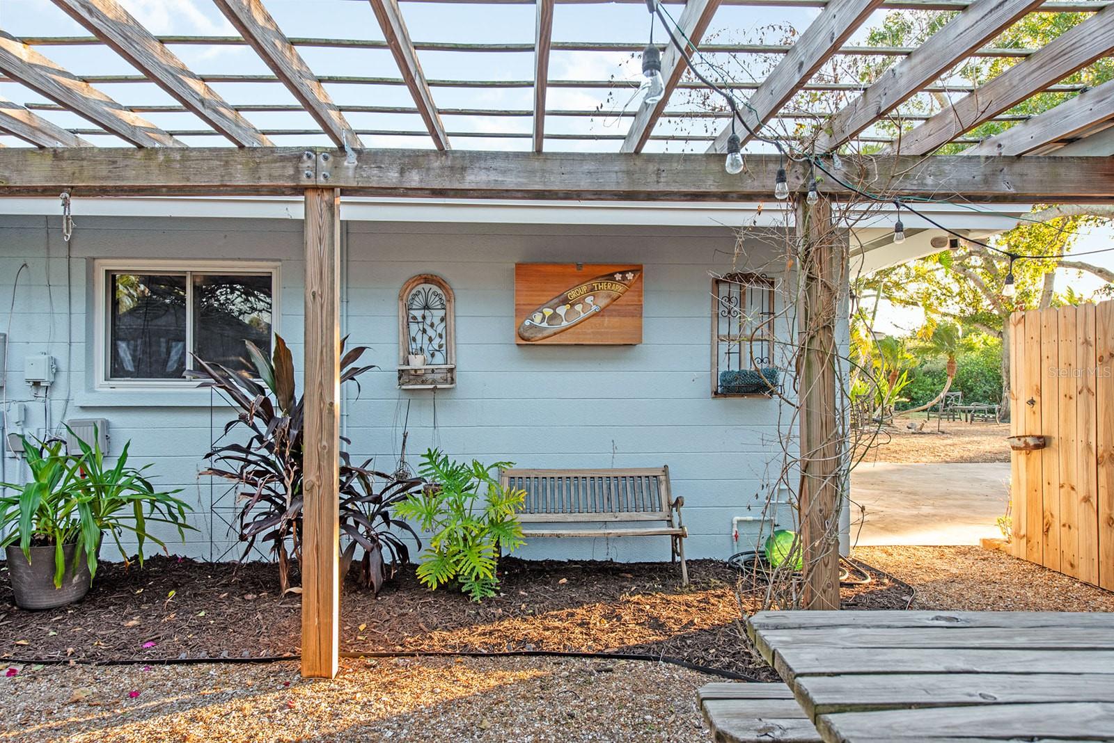 Image 59 of 72 For 300 Bay Heights Avenue