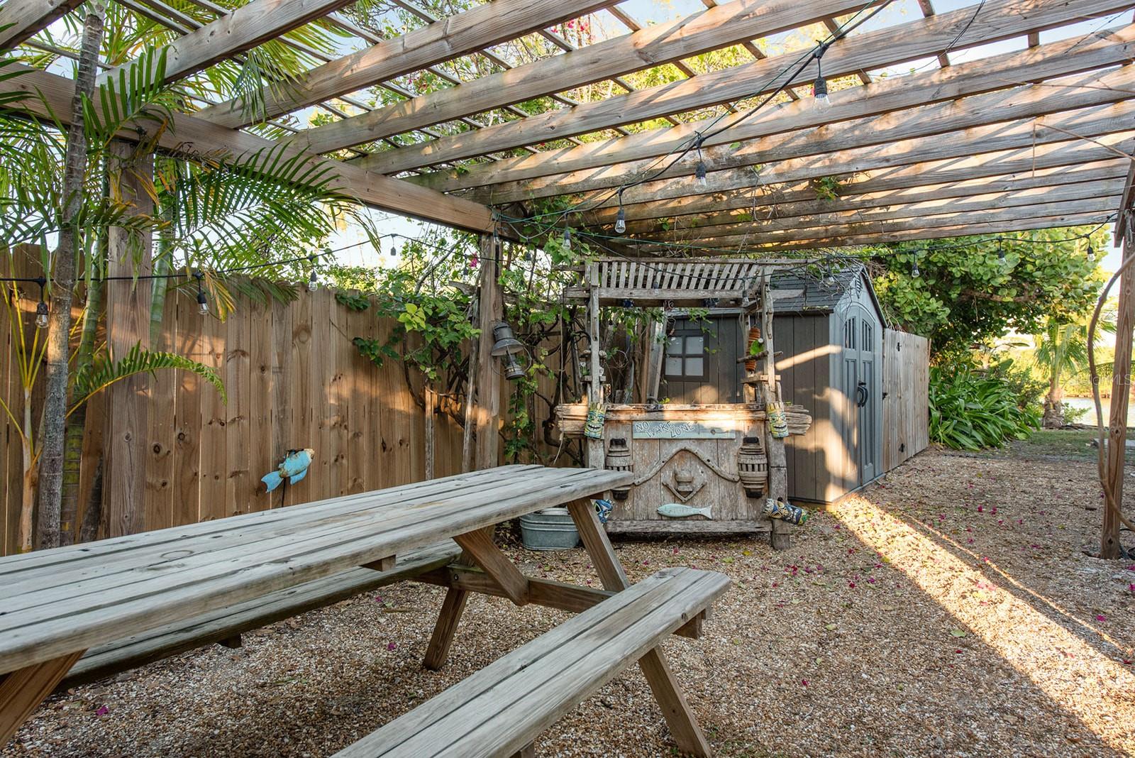 Image 61 of 72 For 300 Bay Heights Avenue