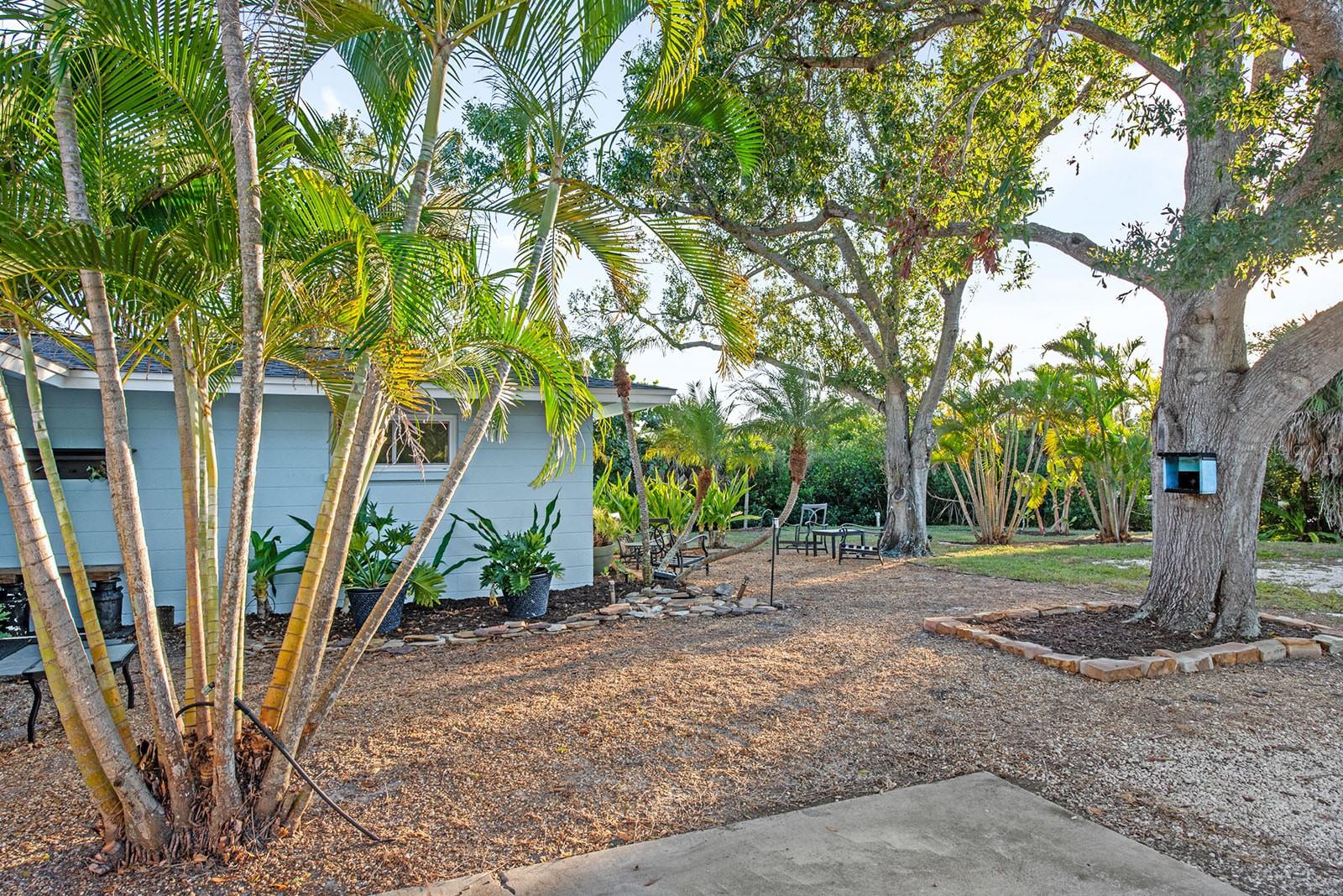 Image 62 of 72 For 300 Bay Heights Avenue