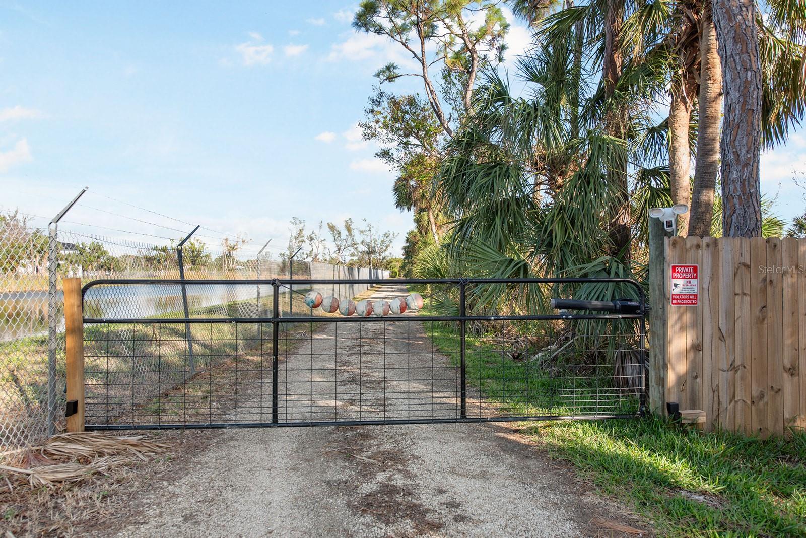 Image 64 of 72 For 300 Bay Heights Avenue