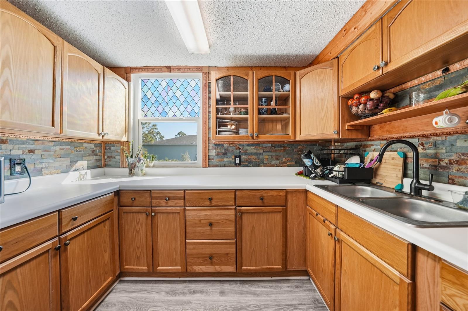 Image 12 of 56 For 28094 Chinquapin Drive