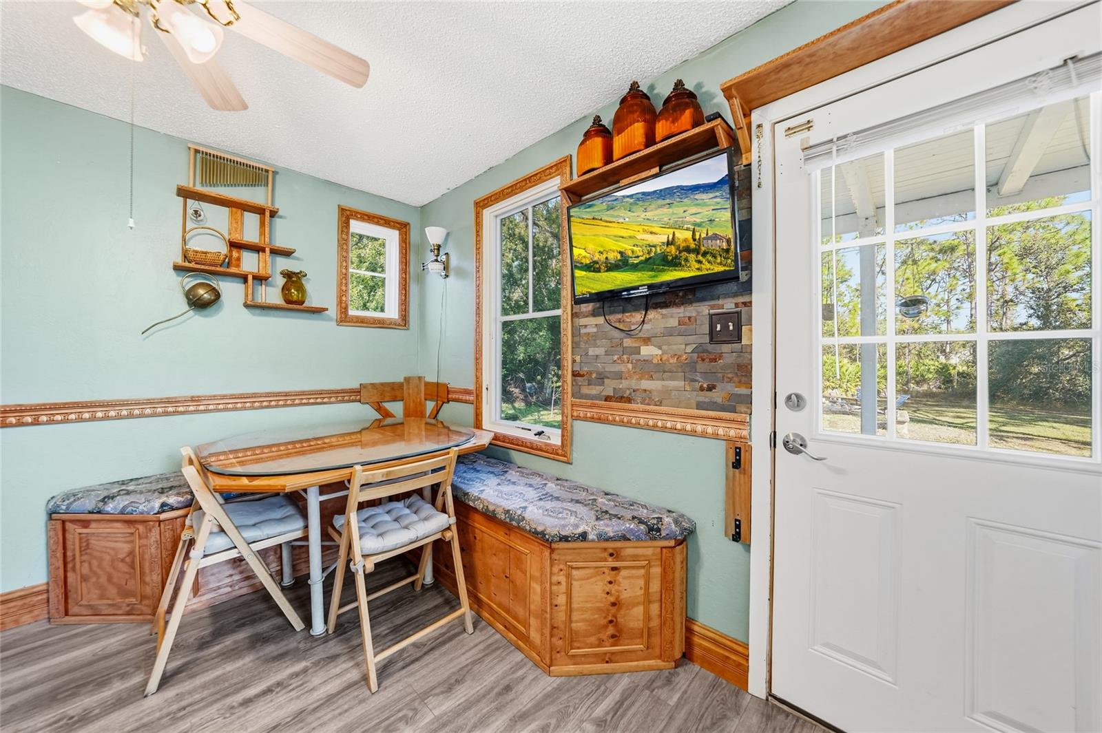 Image 15 of 56 For 28094 Chinquapin Drive