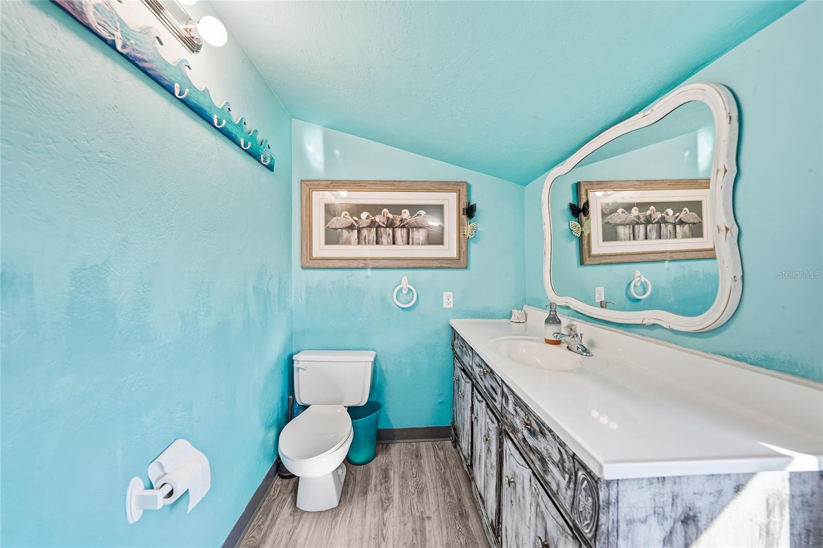 Image 21 of 56 For 28094 Chinquapin Drive