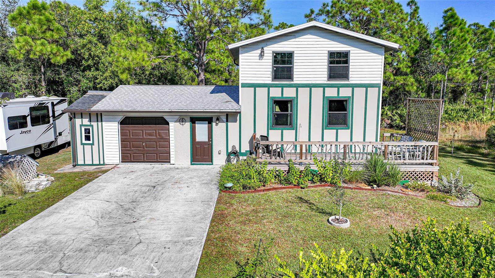 Image 36 of 56 For 28094 Chinquapin Drive